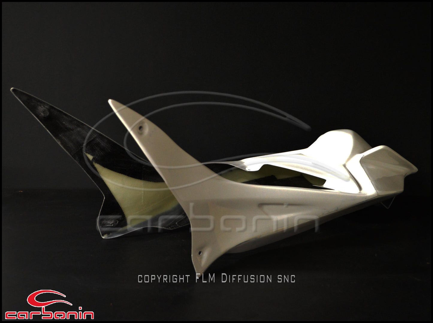 Codino PISTA AVIOFIBRA per sella originale APRILIA RSV4
