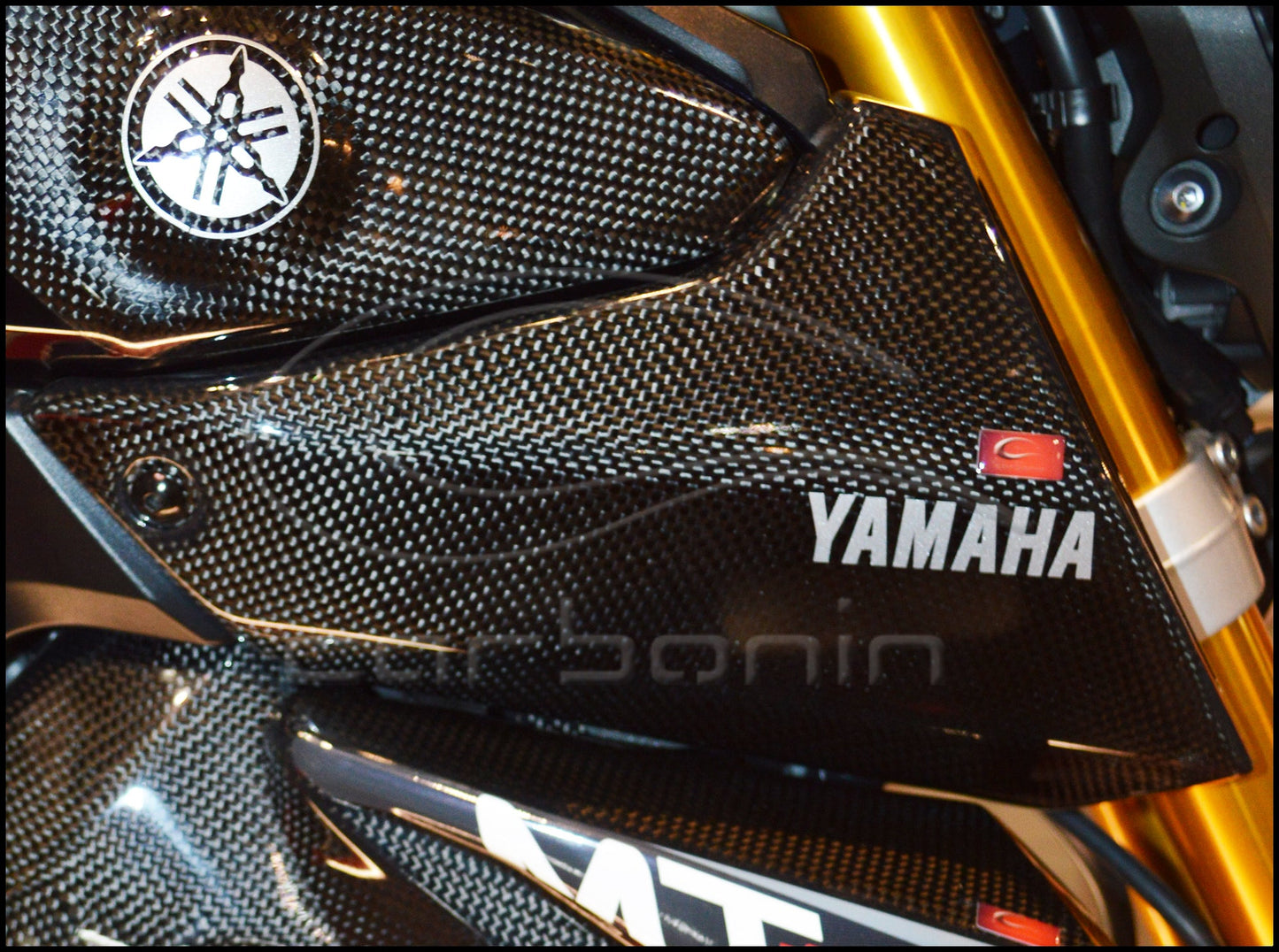 Prese Aria CARBONIO YAMAHA MT09 - 2013-2016