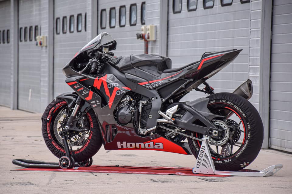 Carena PISTA Completa CARBONIO (inclusi 10 ganci rapidi) HONDA CBR1000RR-R - 2020-2023